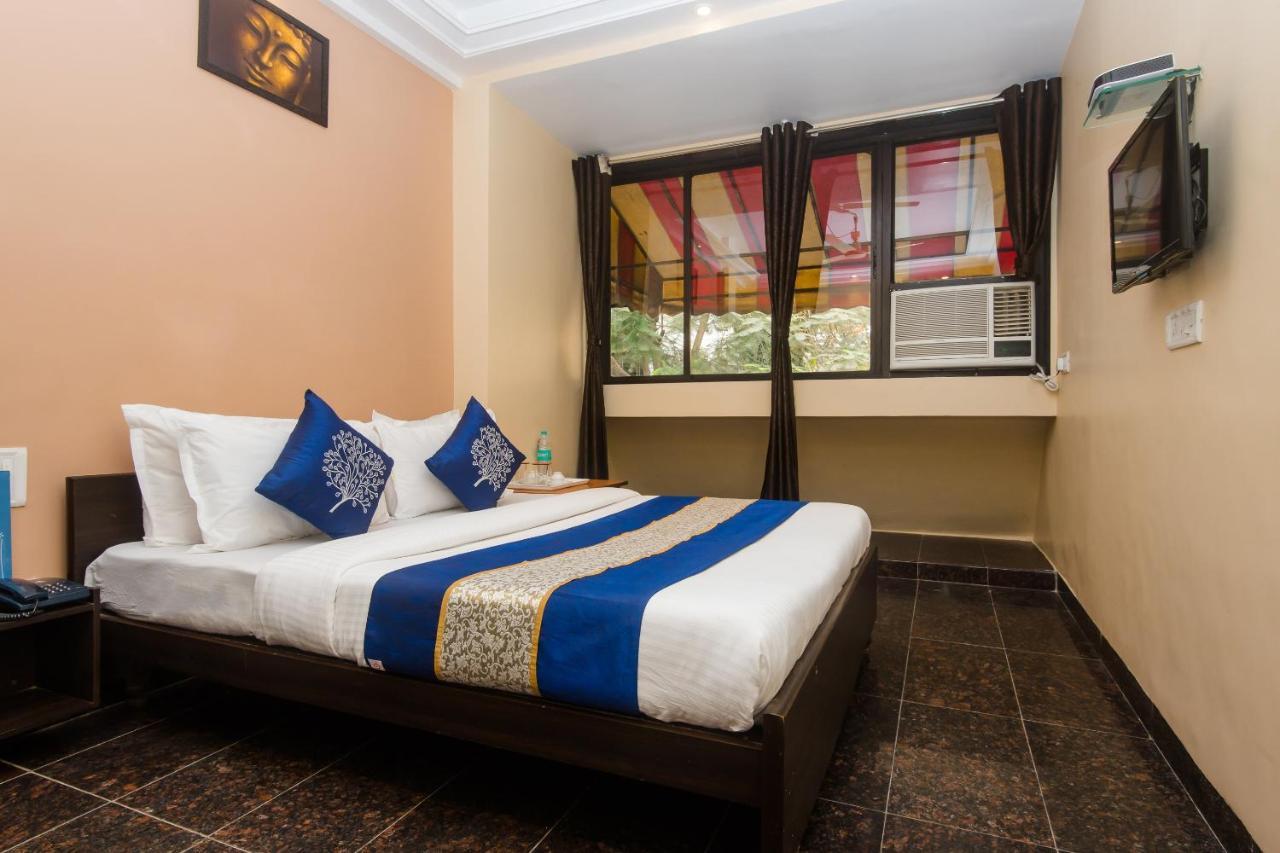 Hotel Shubham Panvel Bagian luar foto